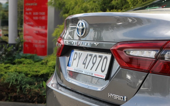 Toyota Camry cena 209900 przebieg: 9000, rok produkcji 2022 z Dzierżoniów małe 154